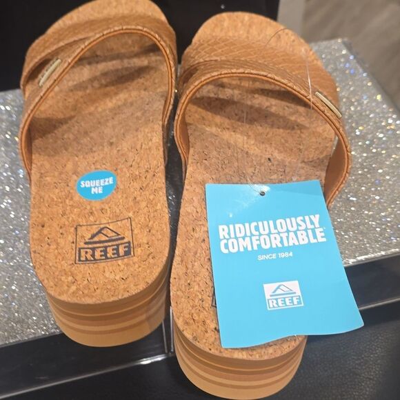 Reef Cushion Vista Hi Slide Sandals- Tan Wicker - Picture 10 of 14